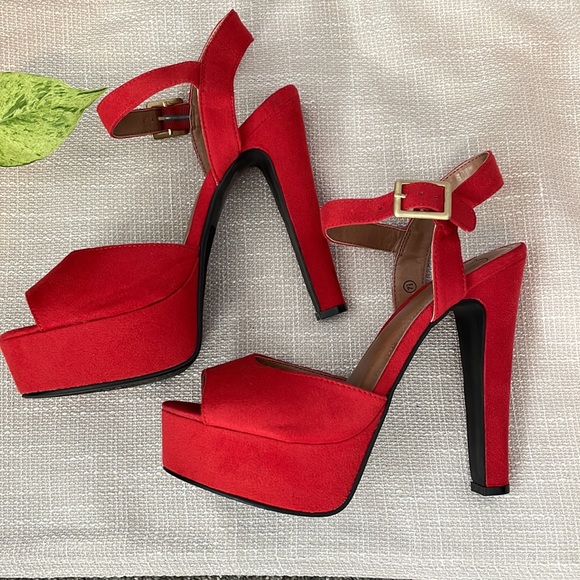 Red Faux Suede Platform Heels, size 7.5, 3.5” heel - Picture 2 of 8